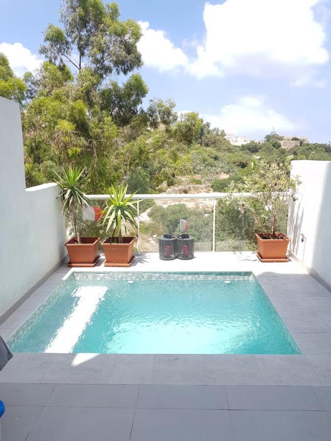 Duplex Maisonette With Heated P-Pool And Jacuzzi Saint Julian's Εξωτερικό φωτογραφία